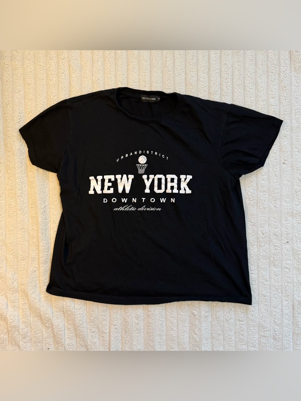 PrettyLittleThing Black New York Graphic Tee XL Streetwear